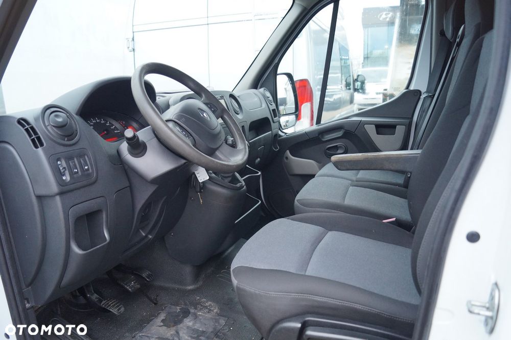 Renault Master - 25