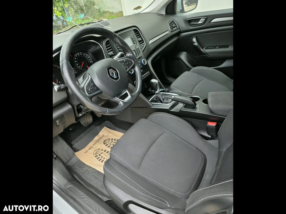 Renault Megane - 5