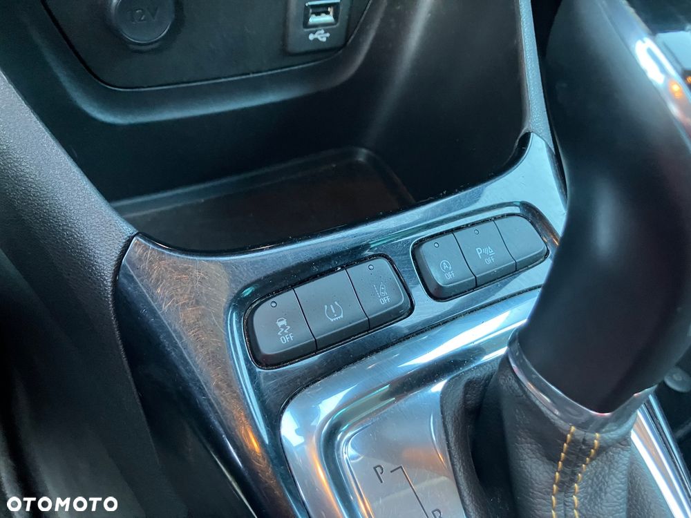 Opel Crossland X - 13