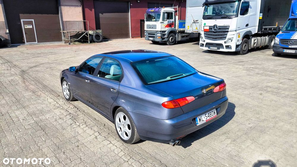 Alfa Romeo 166 - 6