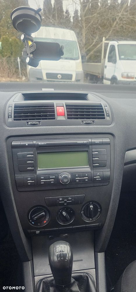 Skoda Octavia 1.6 Family - 7