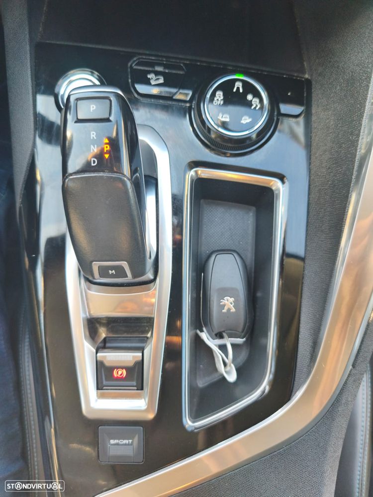 Peugeot 3008 1.6 BlueHDi Crossway EAT6 - 7