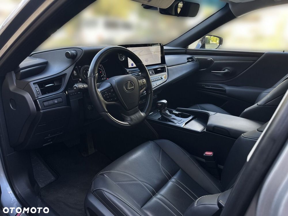 Lexus ES 300h Prestige - 9