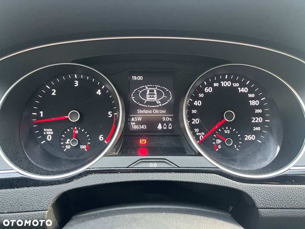 Volkswagen Passat 2.0 TDI BMT Comfortline - 9