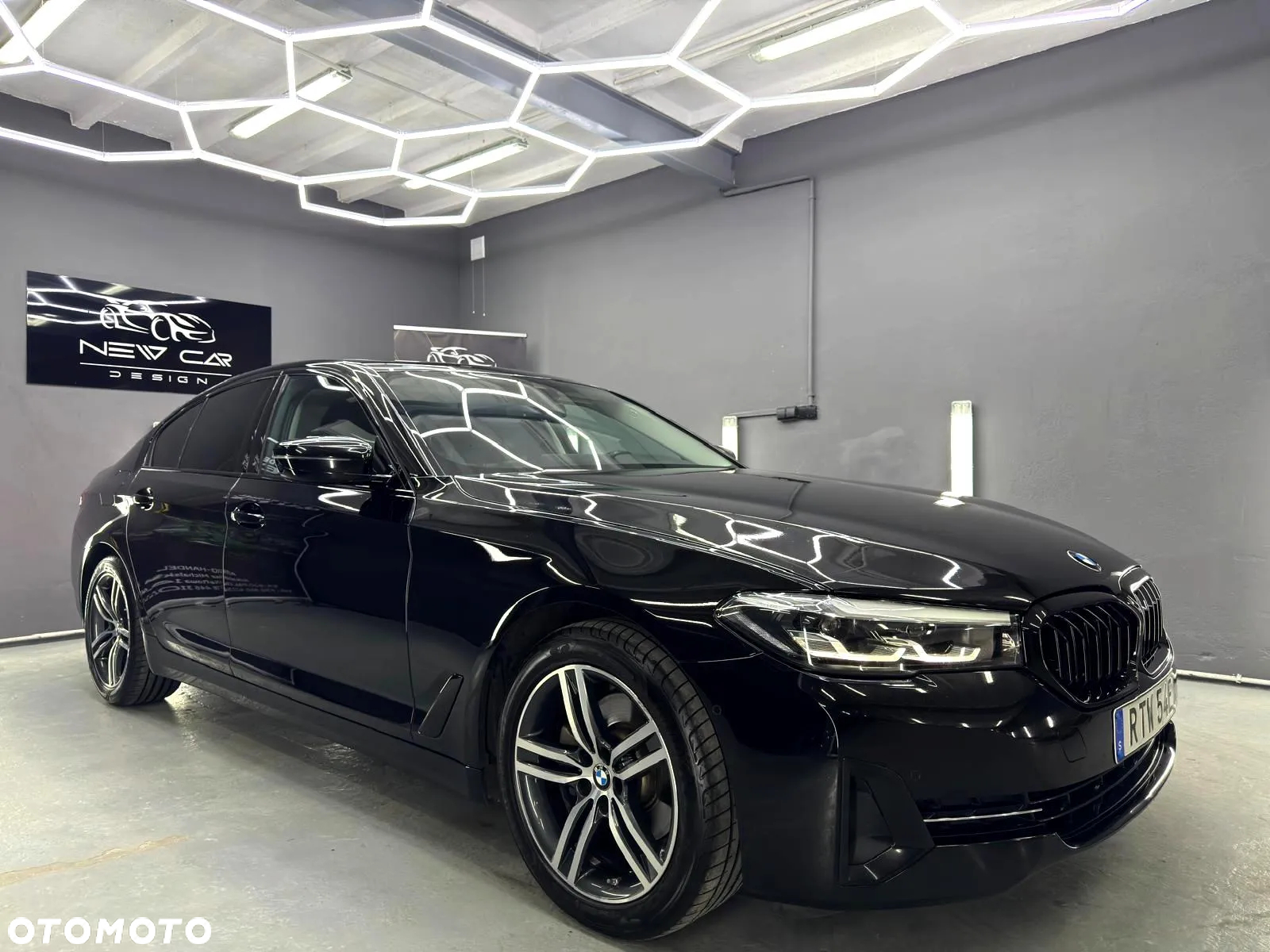 BMW Seria 5 520d Luxury Line sport - 13