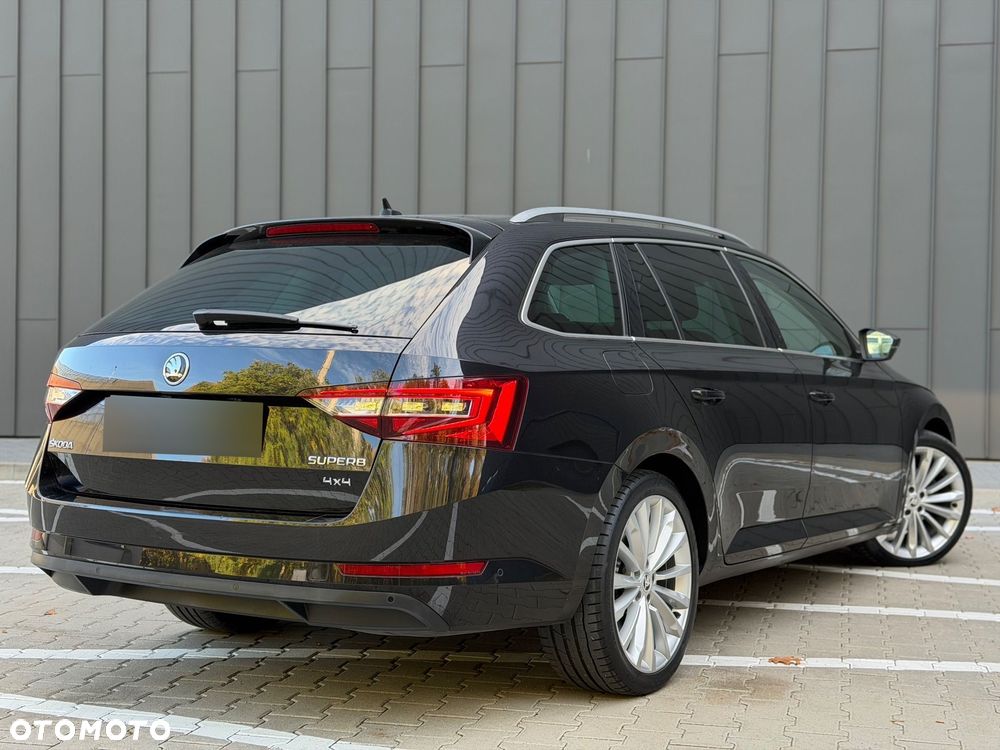 Skoda Superb 2.0 TDI 4x4 DSG Ambition - 37