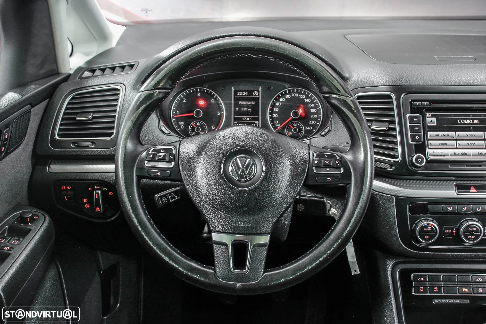 VW Sharan 2.0 TDI Confortline - 4