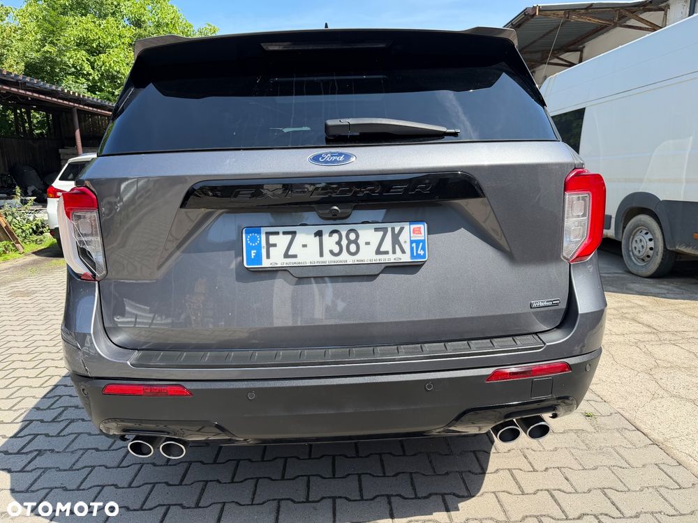 Ford Explorer - 31