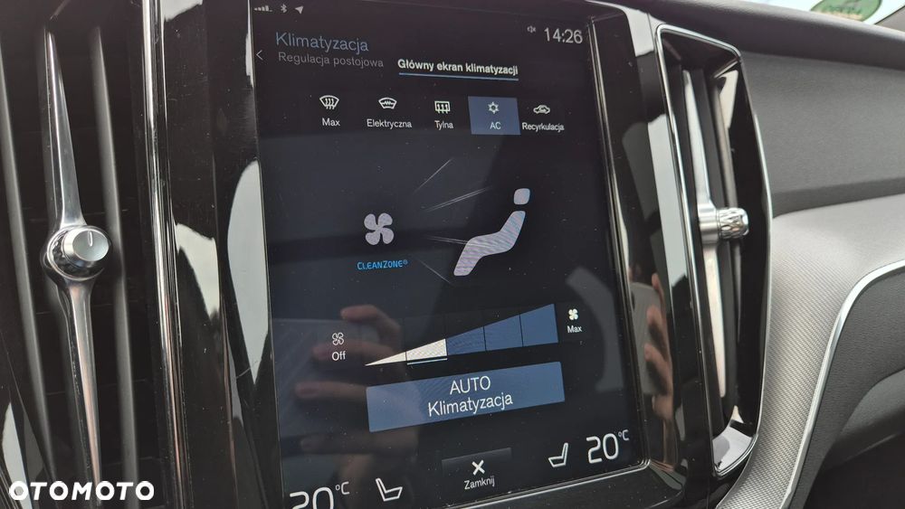 Volvo XC 60 T8 AWD Plug-In Hybrid R-Design - 18