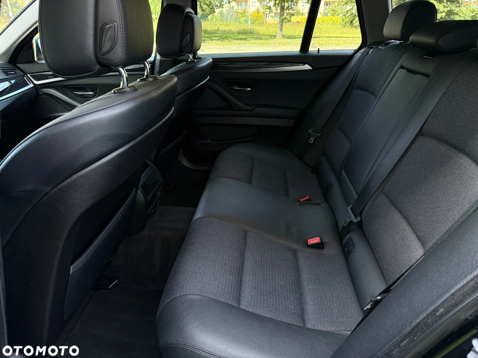 BMW Seria 5 520d Touring - 33