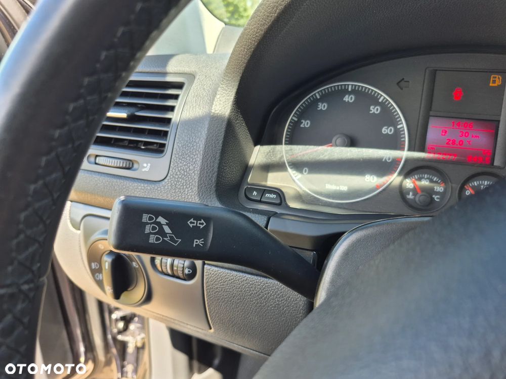 Volkswagen Golf 2.0 FSI Speed - 15