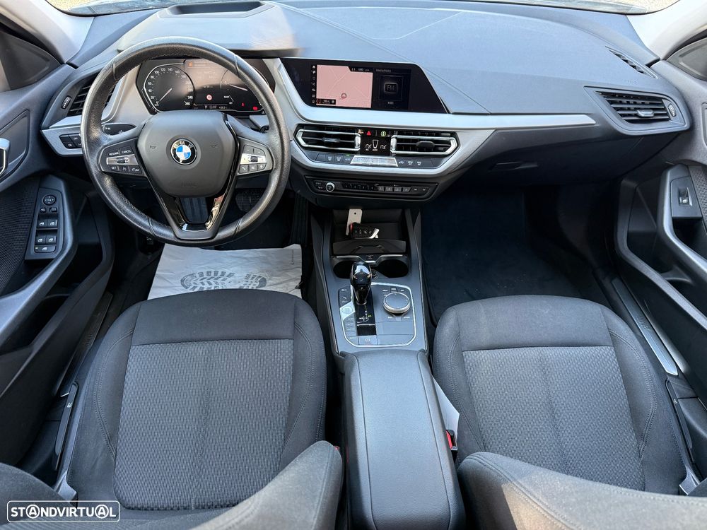 BMW 116 d Pack M - 11