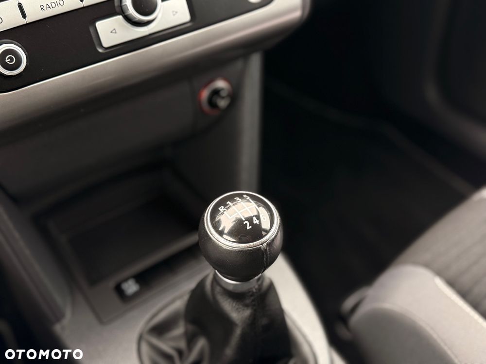 Volkswagen Touran 2.0 TDI United - 23