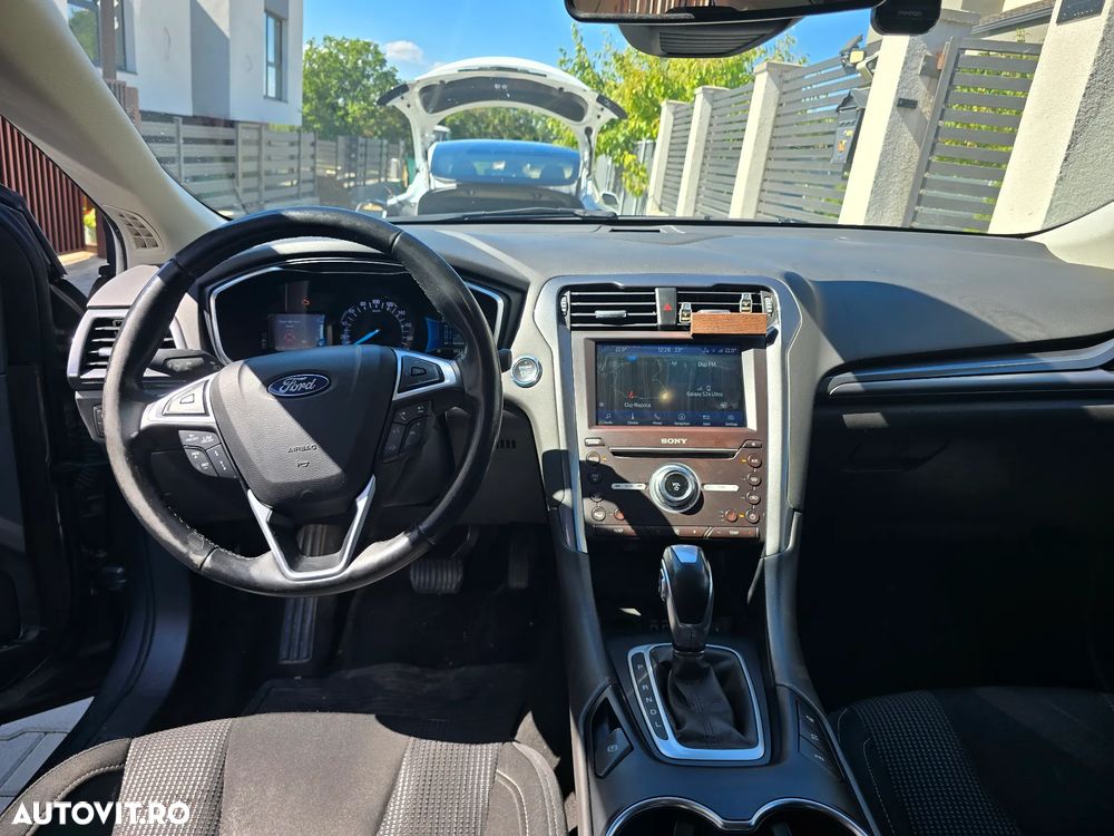 Ford Mondeo - 10