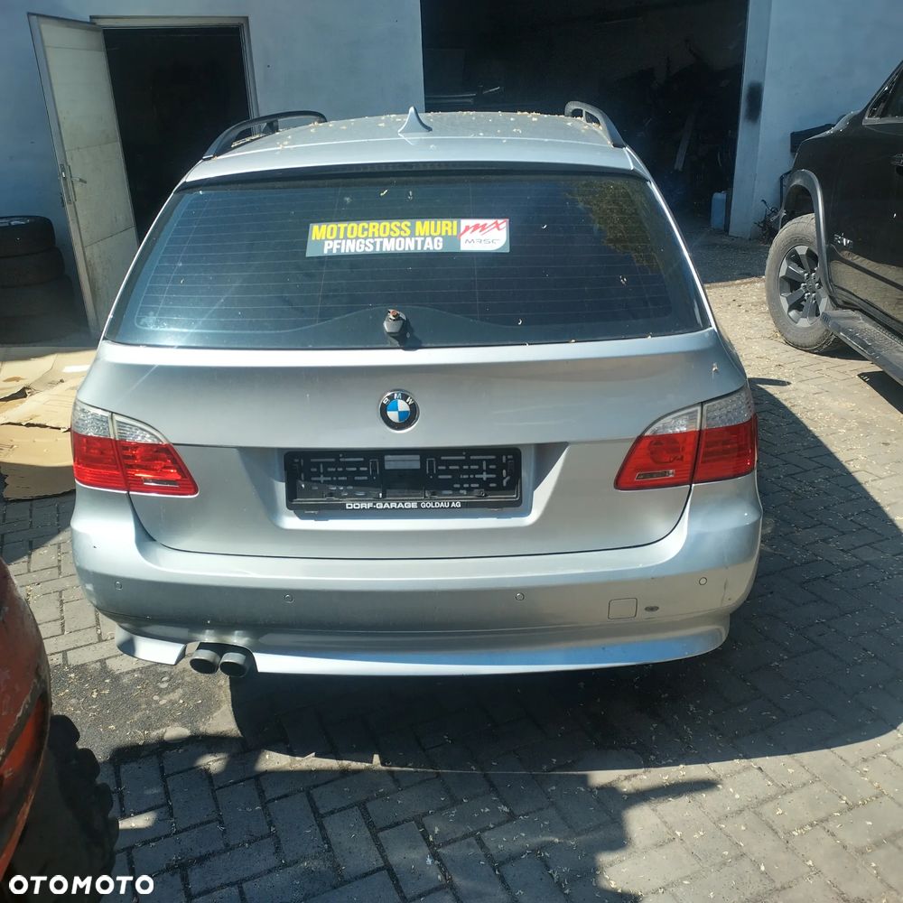 BMW Seria 5 525i xDrive Edition Exclusive - 4