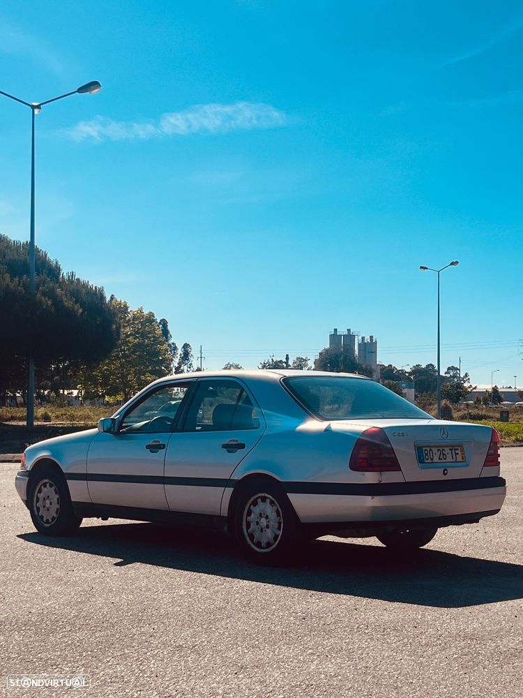 Mercedes-Benz C 220 D Elegance - 6