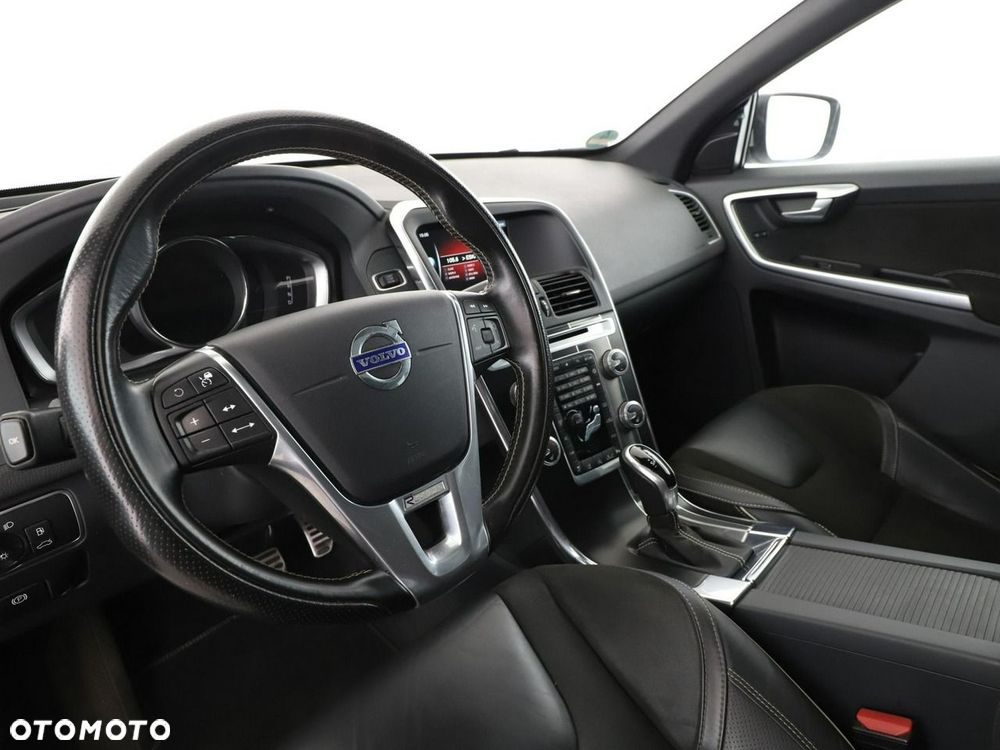 Volvo XC 60 D4 Momentum - 15