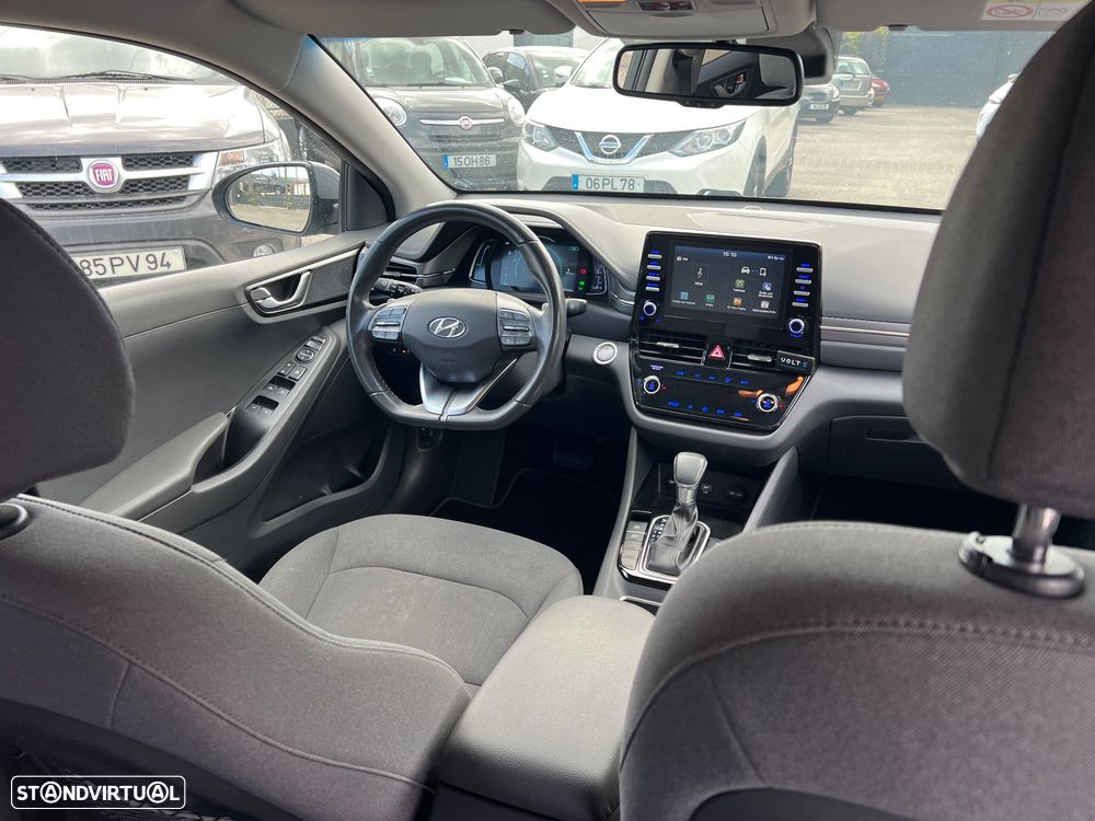 Hyundai Ioniq 1.6 GDI HEV Hybrid Tech - 16