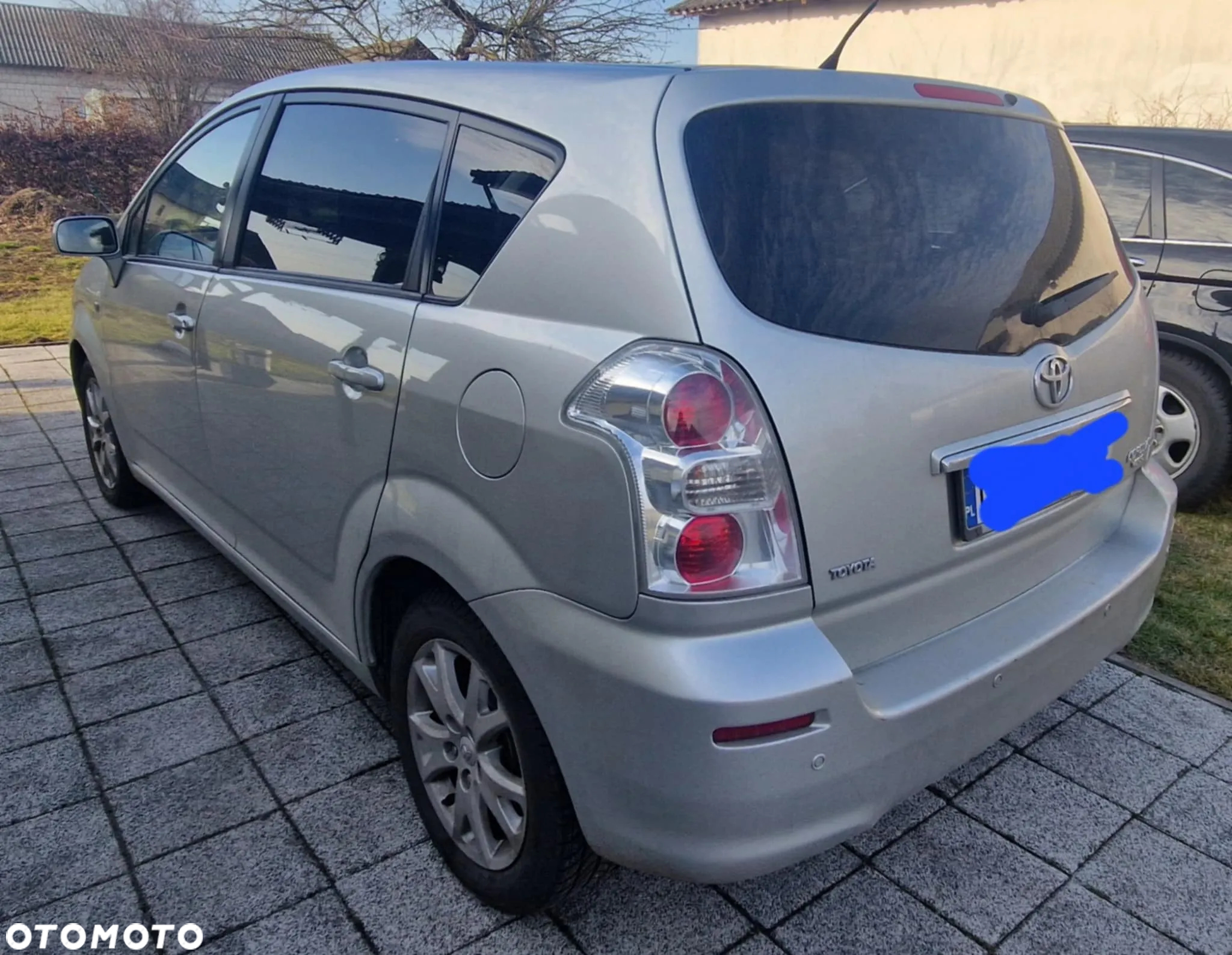 Toyota Corolla Verso - 3