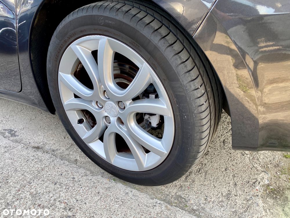 Peugeot 508 1.6 T Allure - 17