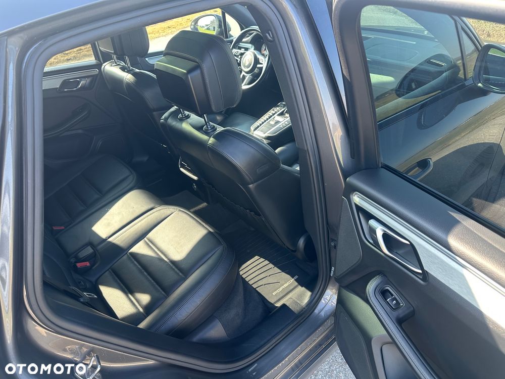 Porsche Macan - 15