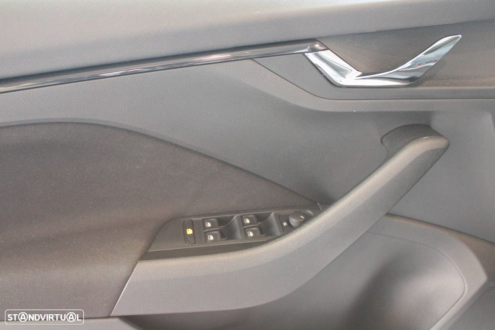 Skoda Scala 1.0 TSI Selection DSG - 6