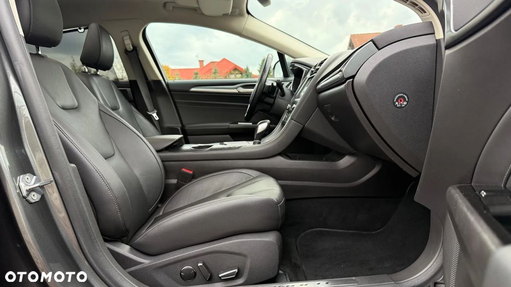 Ford Mondeo 2.0 TDCi Titanium PowerShift - 26