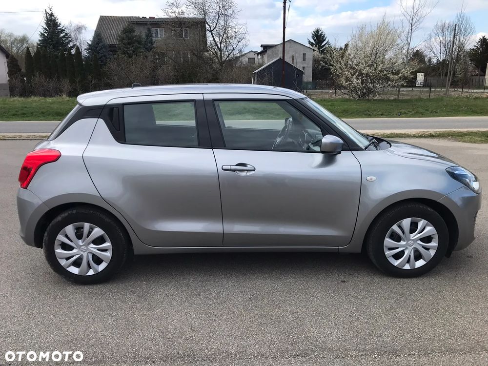 Suzuki Swift - 4