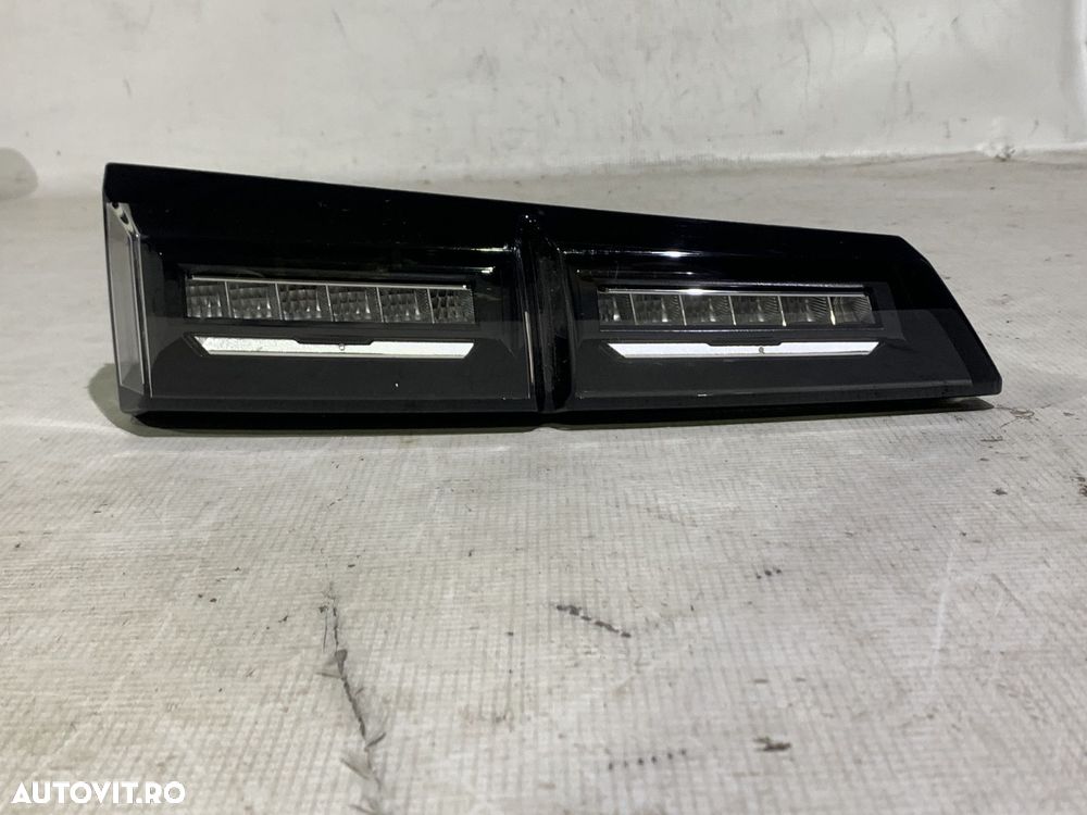 Stop stanga spate pe hayon, Peugeot 308, 2021, 2022, 2023, 2024, cod origine OE 9835300680. - 2