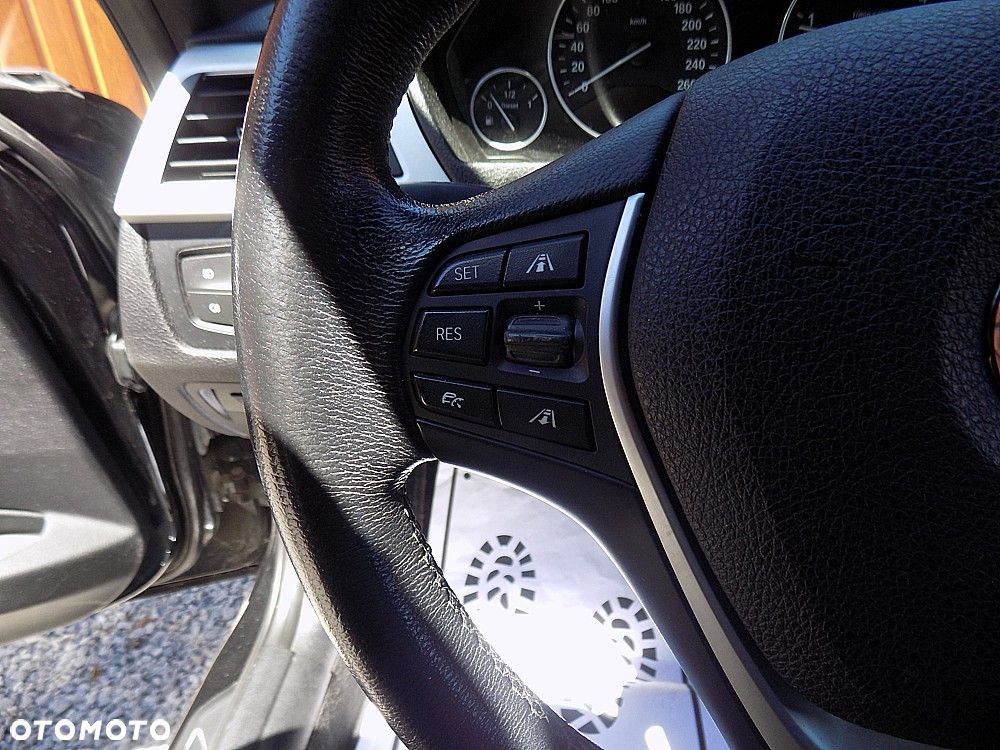 BMW Seria 3 320d Modern Line - 11