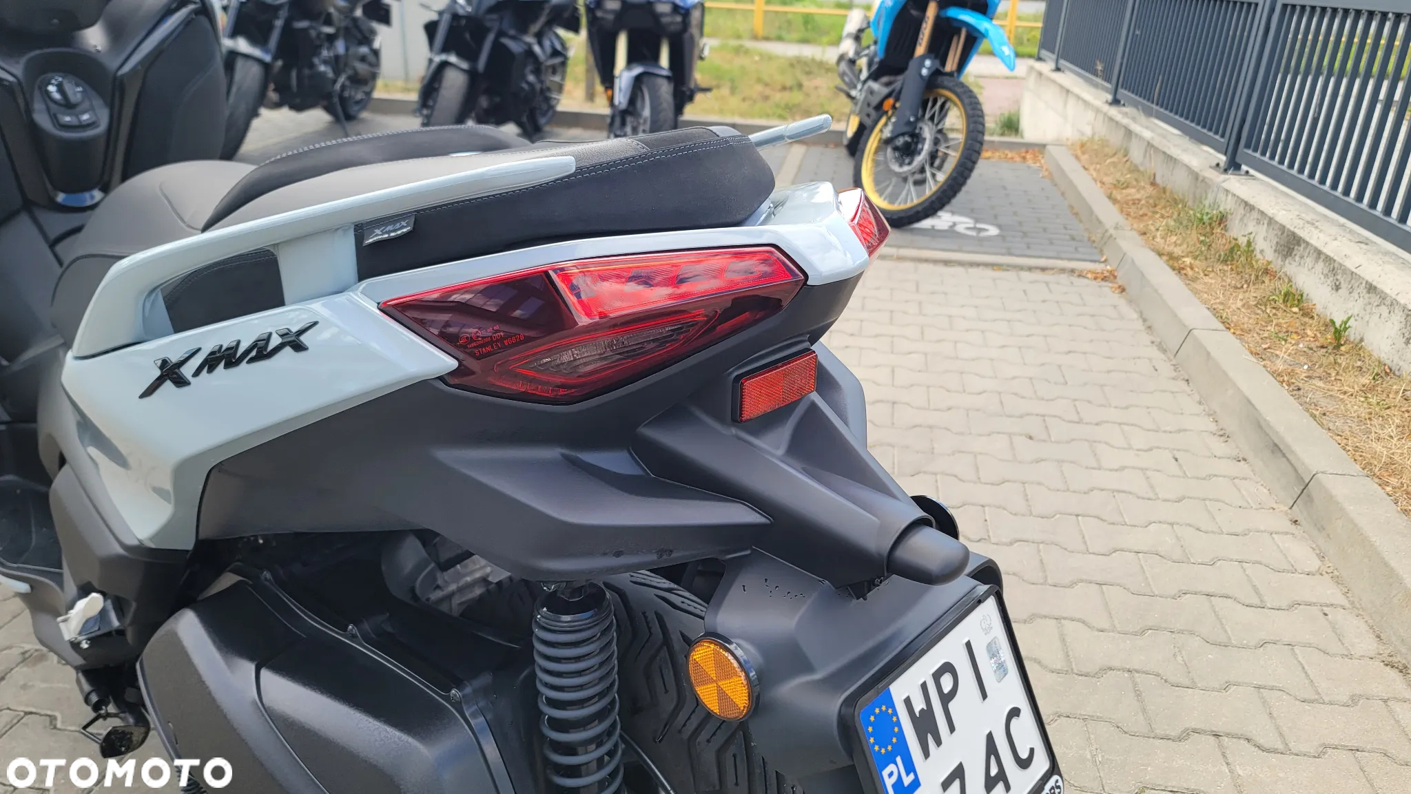 Yamaha X-max - 18