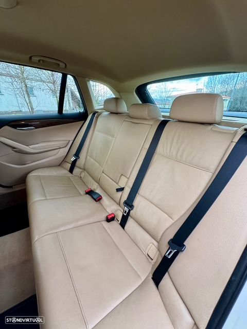 BMW X1 20 d xDrive Pack M Auto - 7