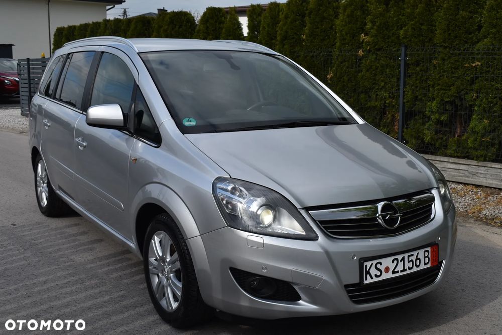 Opel Zafira 1.8 Cosmo - 14
