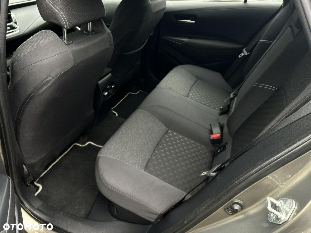Toyota Corolla - 23