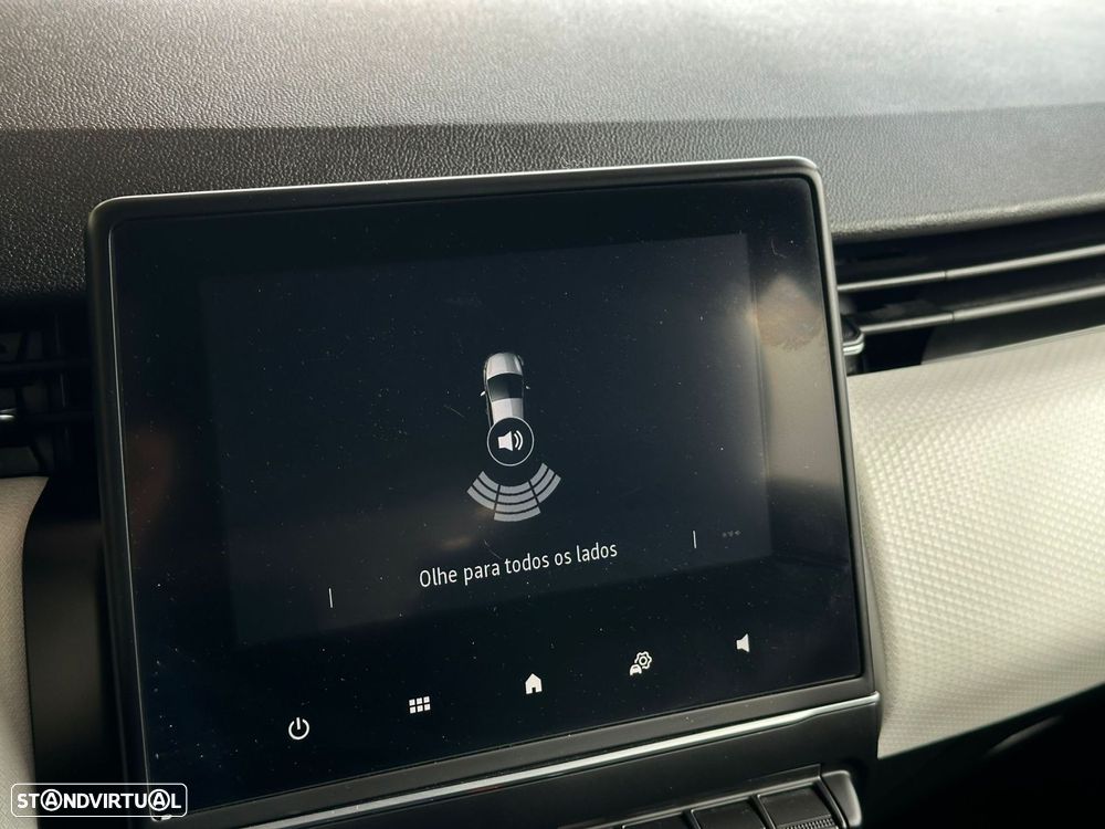 Renault Clio 1.6 E-Tech Edition One - 19