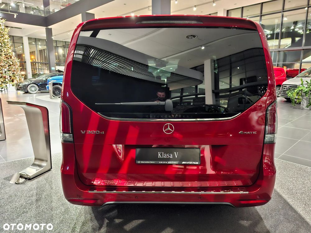 Mercedes-Benz Klasa V 300 d Exclusive 9G-Tronic (d³ugi) - 4