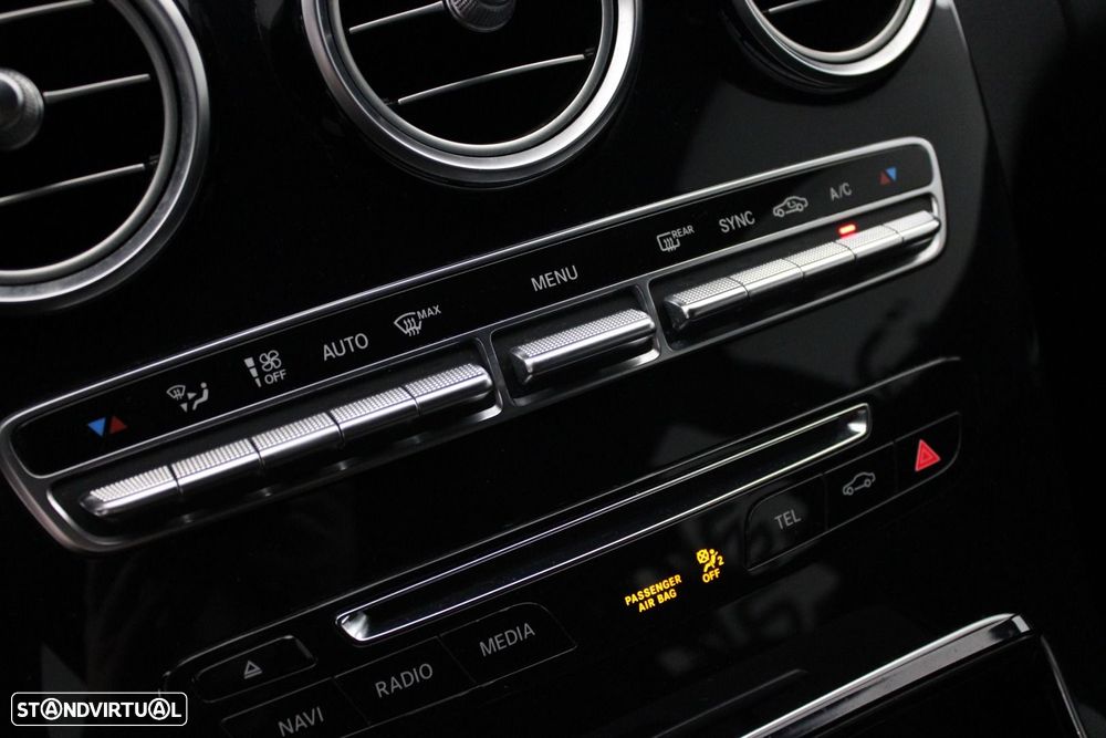 Mercedes-Benz c-200 d AMG Line Aut. - 23