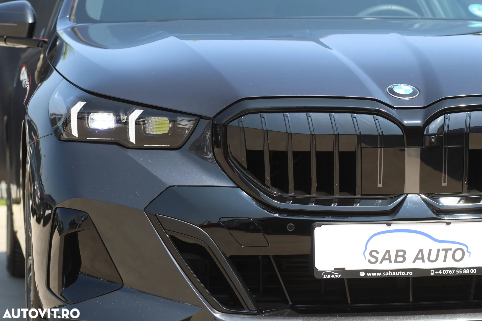 BMW Seria 5 520d xDrive AT MHEV - 31