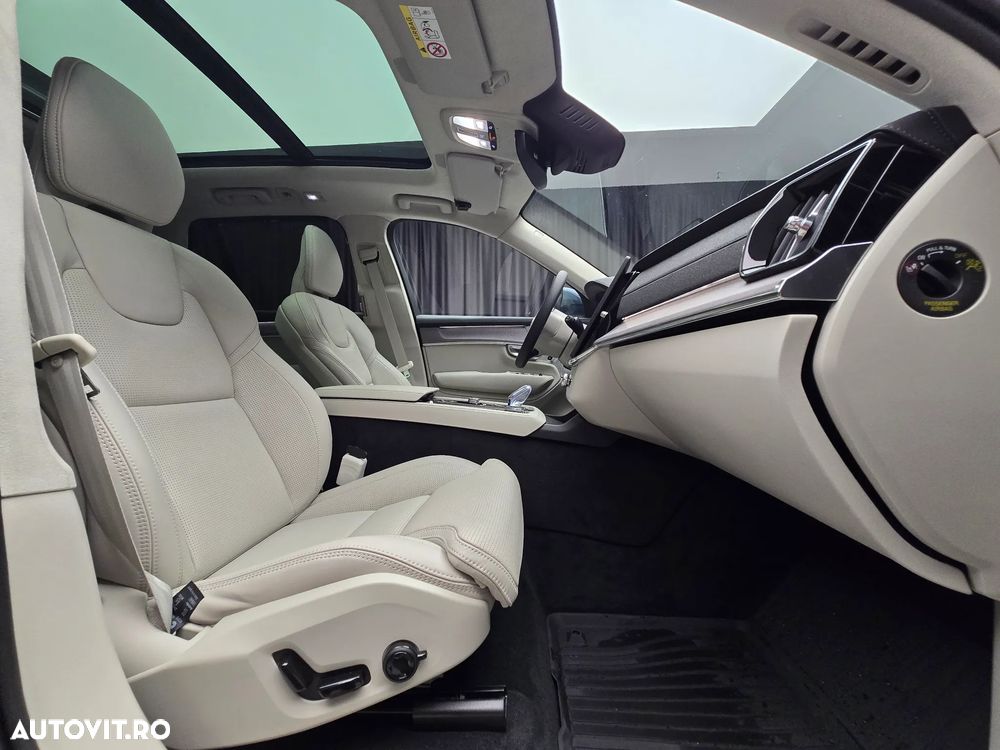 Volvo XC 90 - 29