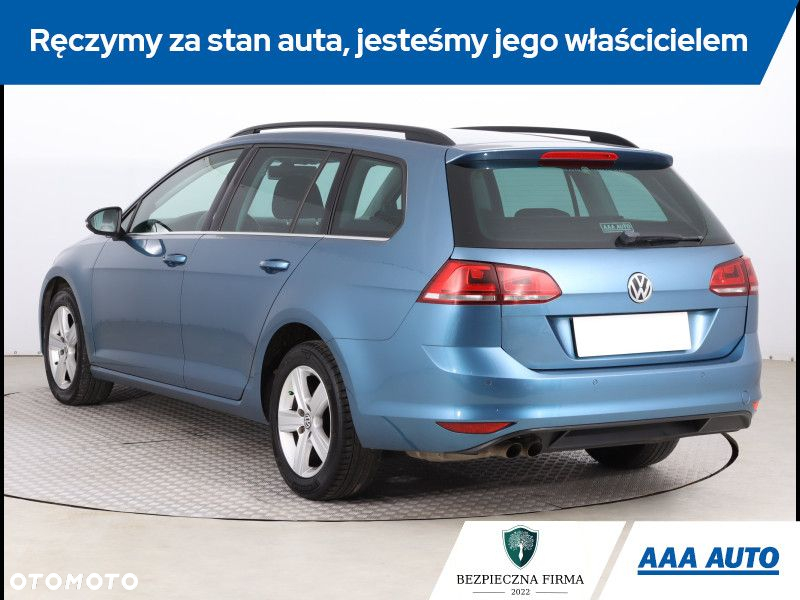 Volkswagen Golf - 5