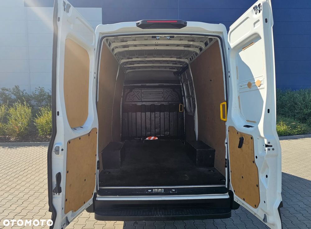 Iveco DAILY - 7