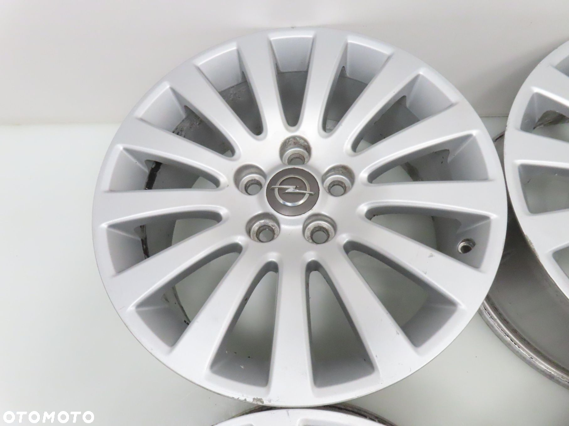 Alufelgi 18'' Opel Insignia 5x120 8J ET 42 - 13