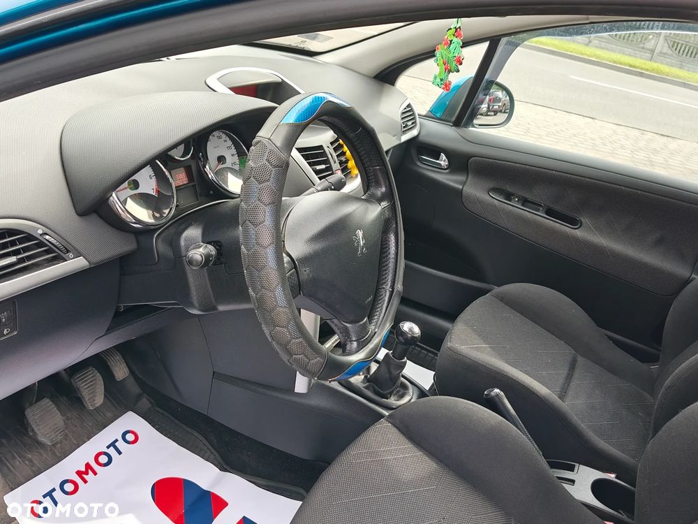 Peugeot 207 - 9