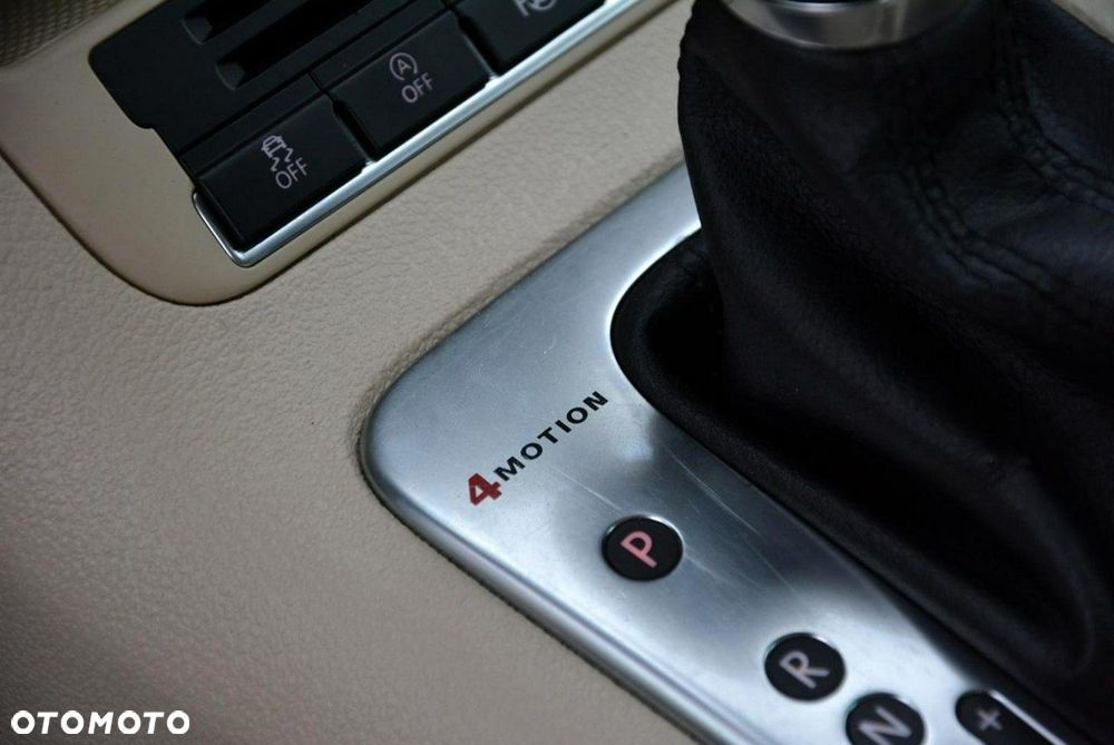 Volkswagen Tiguan 2.0 TDI 4Mot Sport&Style DSG - 35