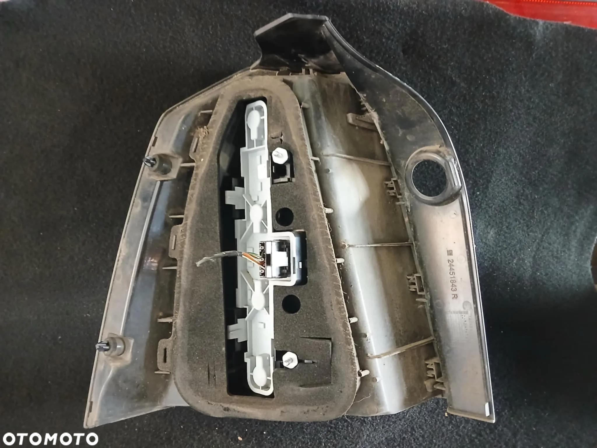 Opel Zafira B Lampa tylna prawa - 3