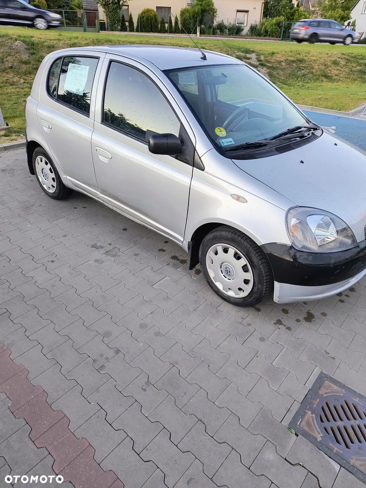Toyota Yaris 1.4 D-4D Sol - 3