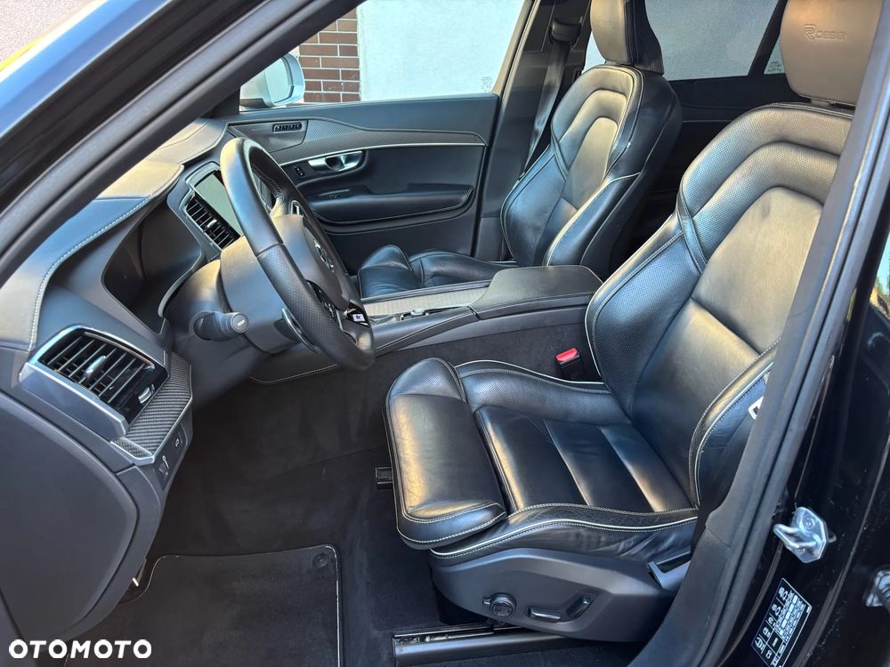 Volvo XC 90 D5 AWD Geartronic RDesign - 24