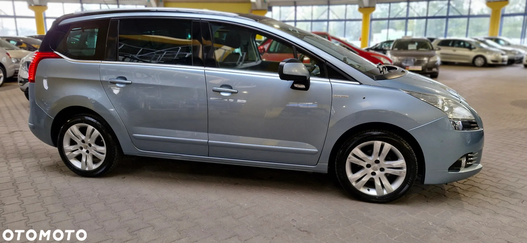 Peugeot 5008 HDI FAP 110 EGS6 Premium - 9
