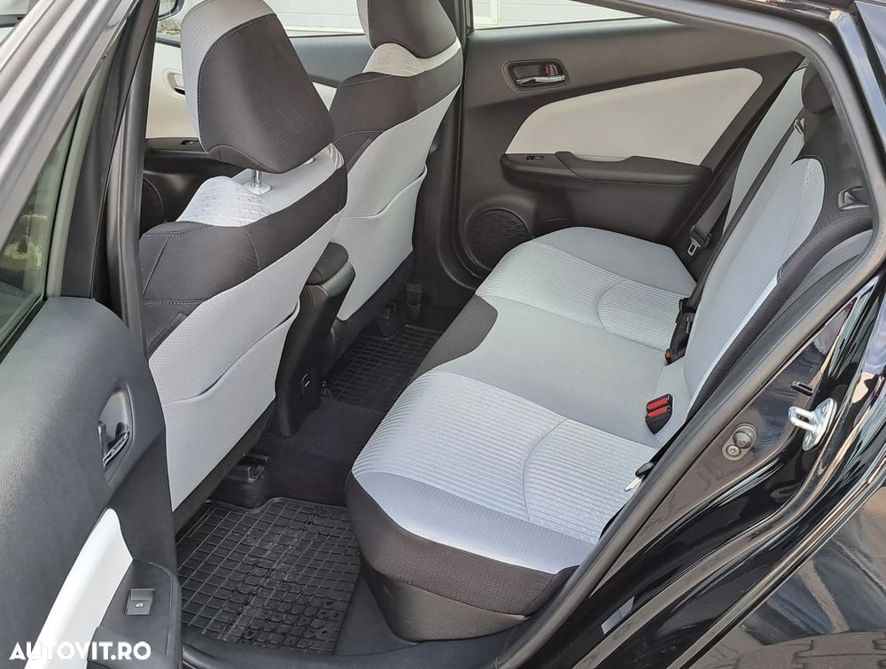 Toyota Prius - 27