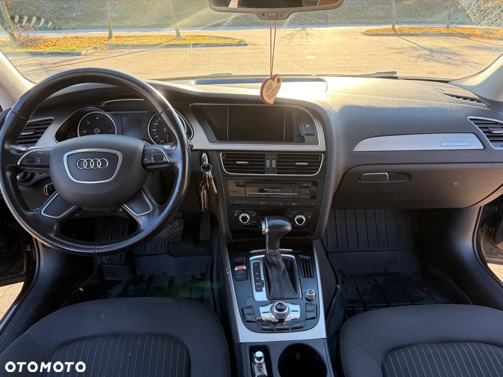Audi A4 Avant 2.0 TDI DPF quattro S tronic Ambiente - 8